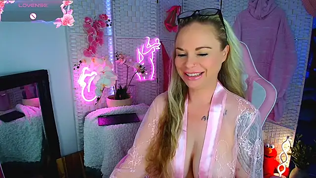 EllieKarrX online show from 01-30-25, 03:44