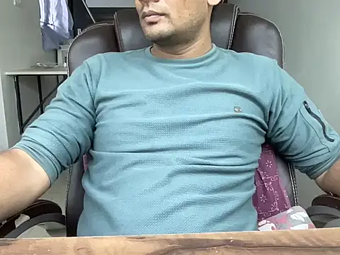 NiceBoy9099 online show from 10-09-25, 12:36