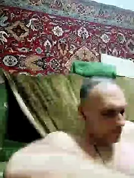 Snapshot of Pineapple04 chatting on 01-14-25, 08:31 Pineapple04 online show from 01-14-25, 08:31