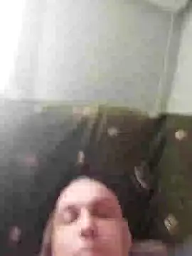 Snapshot of Pineapple04 chatting on 03-16-25, 08:32 Pineapple04 online show from 03-16-25, 08:32