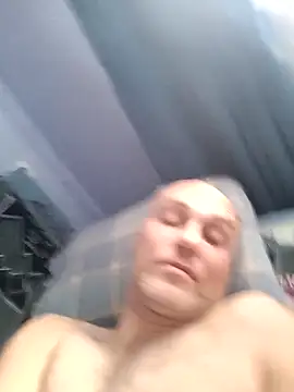 Pineapple04 online show from 11-29-25, 07:11