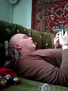 Pineapple04 online show from 02-15-26, 05:15