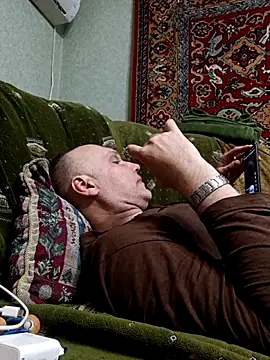 Pineapple04 online show from 02-27-26, 05:57