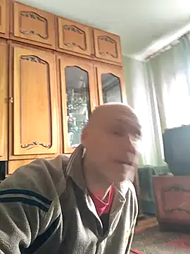 Pineapple04 online show from 04-29-26, 09:02