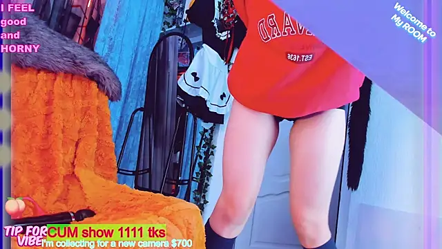 Snapshot of Toxic_Ellies chatting on 02-18-25, 02:27 Toxic Ellies online show from 02-18-25, 02:27