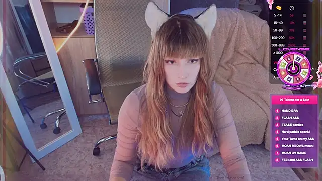 Snapshot of Toxic_Ellies chatting on 09-13-25, 02:39 Toxic Ellies online show from 09-13-25, 02:39