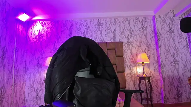 Snapshot of Camila_Chainn chatting on 03-21-25, 05:56 Camila Chainn online show from 03-21-25, 05:56