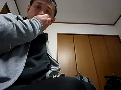 Snapshot of 07YUKIO chatting on 02-05-25, 02:37 07YUKIO online show from 02-05-25, 02:37