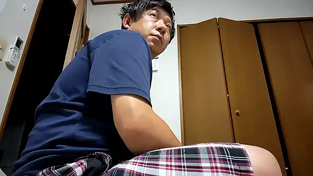 Snapshot of 07YUKIO chatting on 09-26-25, 09:02 07YUKIO online show from 09-26-25, 09:02