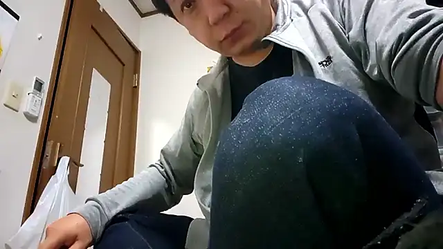 Snapshot of 07YUKIO chatting on 10-29-25, 09:11 07YUKIO online show from 10-29-25, 09:11