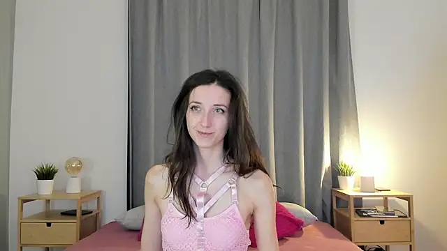 Snapshot of Ketty_Belly chatting on 11-26-25, 08:37 Ketty Belly online show from 11-26-25, 08:37