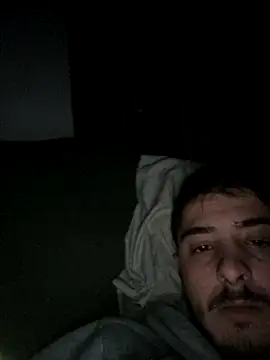 Snapshot of fbl40 chatting on 12-08-24, 01:46 fbl40 online show from 12-08-24, 01:46