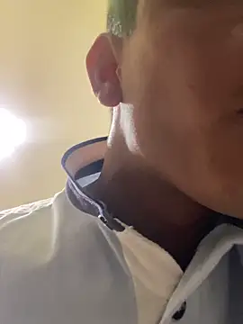 Snapshot of Onel9701 chatting on 02-22-26, 02:59 Onel9701 online show from 02-22-26, 02:59