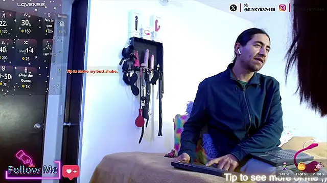 Snapshot of KiddyEvaa666999 chatting on 12-03-25, 08:40 KiddyEvaa666999 online show from 12-03-25, 08:40