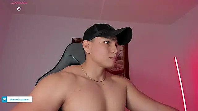 Snapshot of RoyConstance chatting on 10-22-25, 04:35 RoyConstance online show from 10-22-25, 04:35