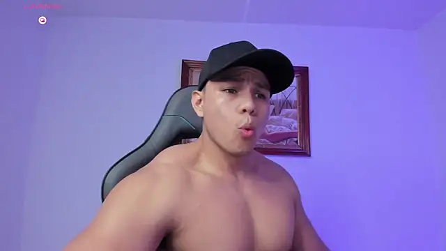 Snapshot of RoyConstance chatting on 02-17-26, 02:08 RoyConstance online show from 02-17-26, 02:08