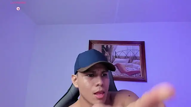 Snapshot of RoyConstance chatting on 02-18-26, 03:35 RoyConstance online show from 02-18-26, 03:35