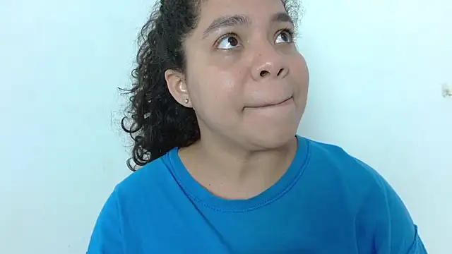 yulissa18 online show from 03-09-25, 03:32