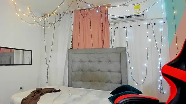 valentina 0  online show from 02-23-25, 03:35