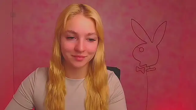 Snapshot of Milka_kiss_ chatting on 12-10-24, 10:06 Milka kiss online show from 12-10-24, 10:06