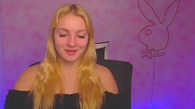 Snapshot of Milka_kiss_ chatting on 12-12-24, 06:47 Milka kiss online show from 12-12-24, 06:47