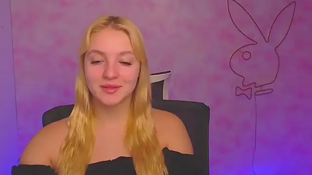 Snapshot of Milka_kiss_ chatting on 12-12-24, 09:51 Milka kiss online show from 12-12-24, 09:51