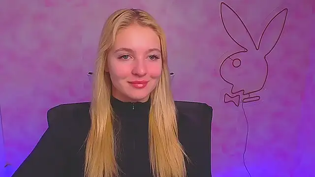Snapshot of Milka_kiss_ chatting on 12-14-24, 06:56 Milka kiss online show from 12-14-24, 06:56