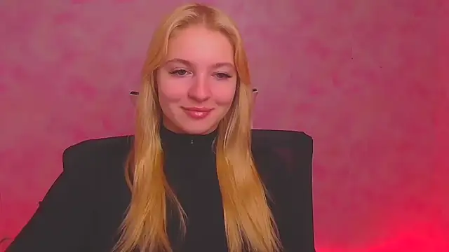 Snapshot of Milka_kiss_ chatting on 01-06-25, 06:58 Milka kiss online show from 01-06-25, 06:58
