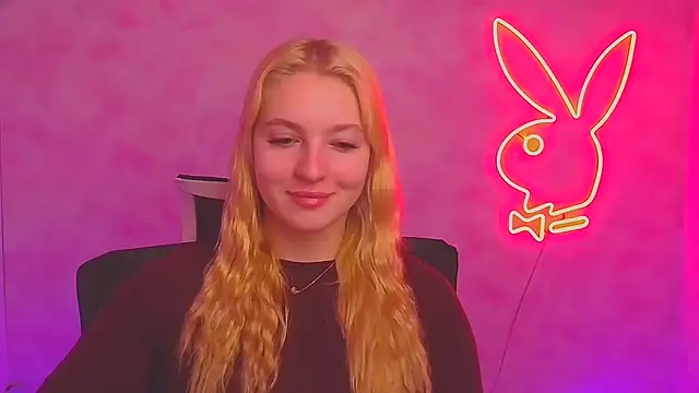 Snapshot of Milka_kiss_ chatting on 01-14-25, 06:56 Milka kiss online show from 01-14-25, 06:56