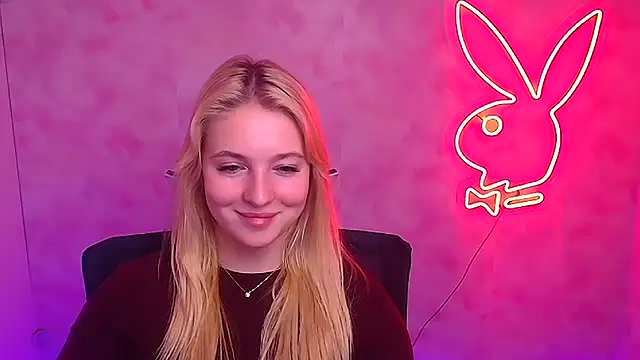 Snapshot of Milka_kiss_ chatting on 02-06-25, 01:43 Milka kiss online show from 02-06-25, 01:43