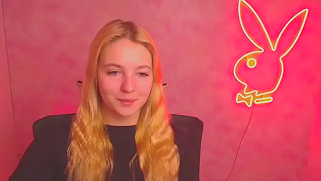 Snapshot of Milka_kiss_ chatting on 03-02-25, 06:16 Milka kiss online show from 03-02-25, 06:16