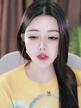 Snapshot of Qiaoqiao_ chatting on 01-07-25, 05:09 Qiaoqiao online show from 01-07-25, 05:09