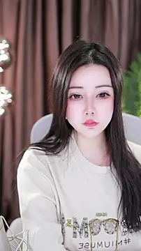 Snapshot of Qiaoqiao_ chatting on 01-11-25, 09:04 Qiaoqiao online show from 01-11-25, 09:04