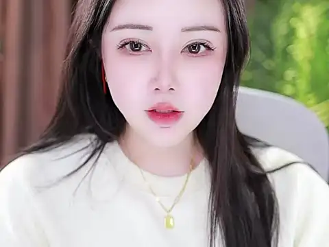 Snapshot of Qiaoqiao_ chatting on 01-16-25, 10:21 Qiaoqiao online show from 01-16-25, 10:21