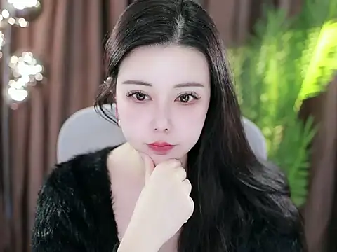 Snapshot of Qiaoqiao_ chatting on 01-17-25, 05:08 Qiaoqiao online show from 01-17-25, 05:08