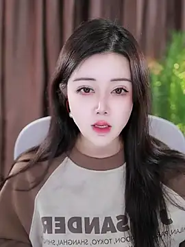 Snapshot of Qiaoqiao_ chatting on 01-25-25, 11:55 Qiaoqiao online show from 01-25-25, 11:55