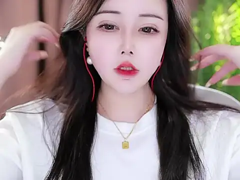 Snapshot of Qiaoqiao_ chatting on 02-14-25, 04:20 Qiaoqiao online show from 02-14-25, 04:20