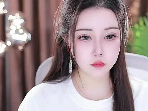 Snapshot of Qiaoqiao_ chatting on 03-03-25, 07:10 Qiaoqiao online show from 03-03-25, 07:10