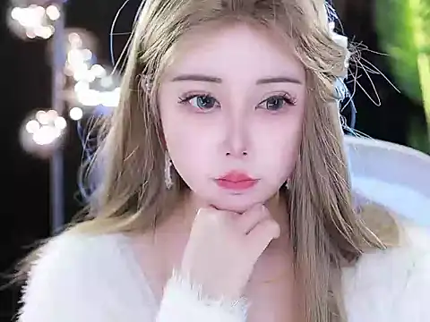 Snapshot of Qiaoqiao_ chatting on 03-11-25, 04:18 Qiaoqiao online show from 03-11-25, 04:18