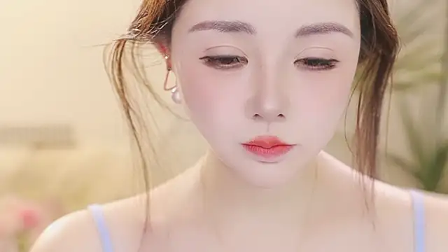 Qiaoqiao  online show from 03-12-26, 11:05