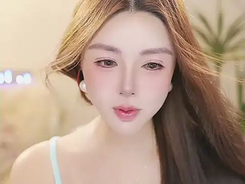 Qiaoqiao  online show from 06-09-26, 04:07