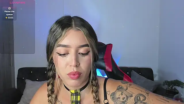 zoee jackson online show from 10-14-25, 02:56