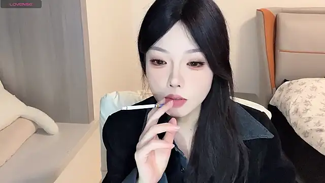 Q-ing online show from 12-13-24, 02:05