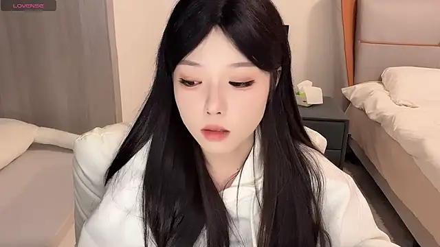 Q-ing online show from 12-31-24, 06:35