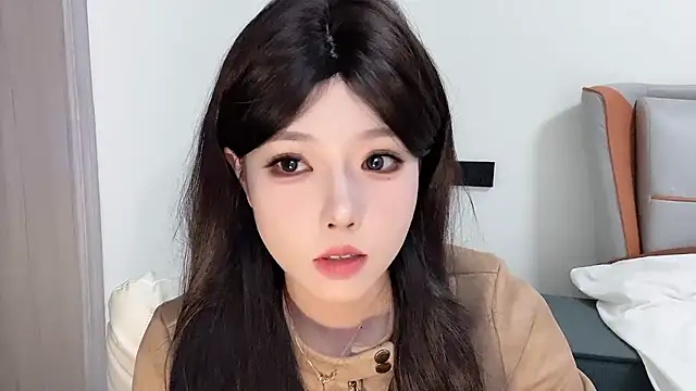 Q-ing online show from 02-15-25, 01:49