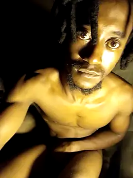 Snapshot of Hentaii001 chatting on 12-28-24, 12:57 Hentaii001 online show from 12-28-24, 12:57