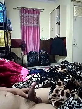 Snapshot of Spgaarya chatting on 03-17-25, 02:19 Spgaarya online show from 03-17-25, 02:19