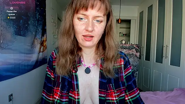 Snapshot of YourSexyNeighbour chatting on 12-22-25, 03:09 YourSexyNeighbour online show from 12-22-25, 03:09