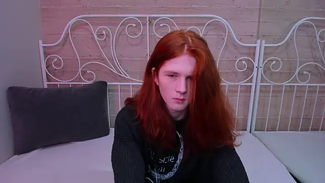 Snapshot of ZaynGraham chatting on 11-11-25, 10:48 ZaynGraham online show from 11-11-25, 10:48