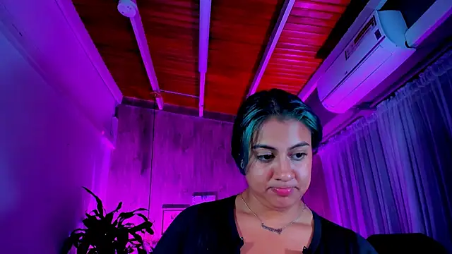 Xisu  online show from 02-02-25, 03:43